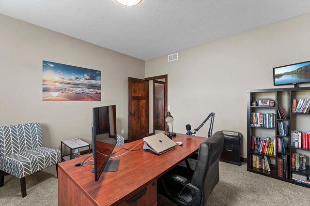 3010 Tamarack Place, Cambridge, MN 55008