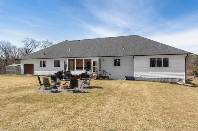 3010 Tamarack Place, Cambridge, MN 55008