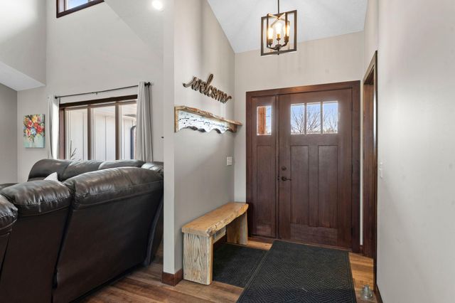 3010 Tamarack Place, Cambridge, MN 55008