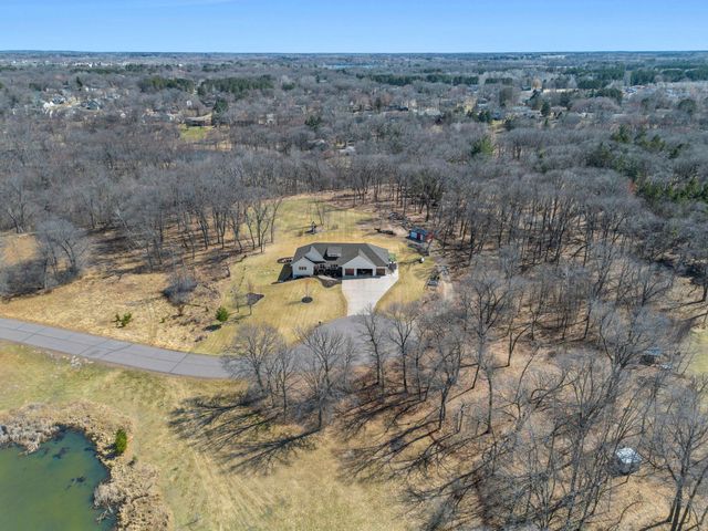 3010 Tamarack Place, Cambridge, MN 55008