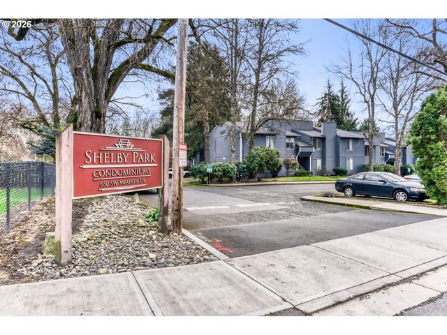 650 Sw MEADOW Dr 219, Beaverton, OR 97006