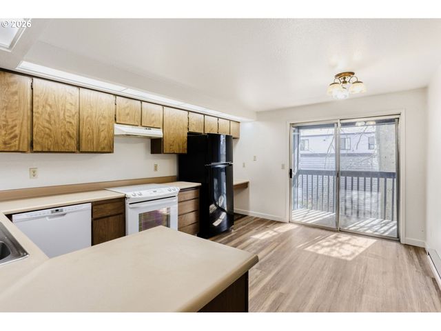 650 Sw MEADOW Dr 219, Beaverton, OR 97006