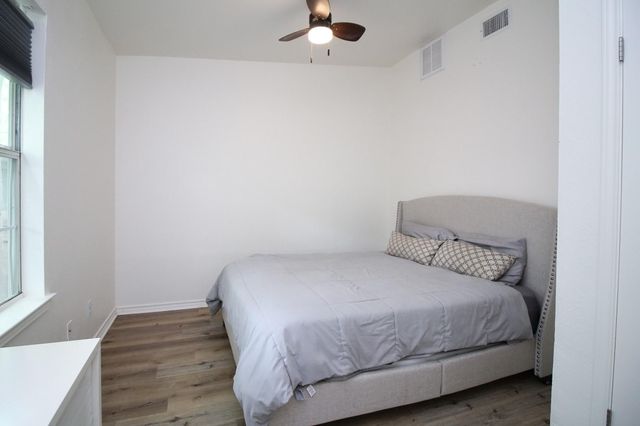 5411 Hudson ST, Austin, TX 78721