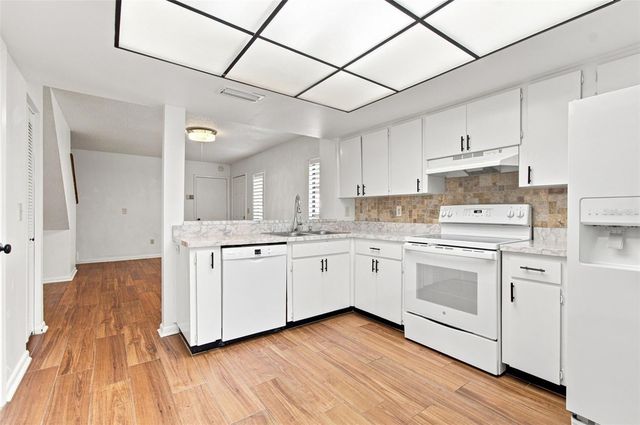 5123 NORTHDALE BOULEVARD, Tampa, FL 33624