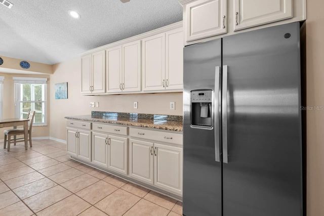 327 CALOOSA WOODS LANE, Sun City Center, FL 33573