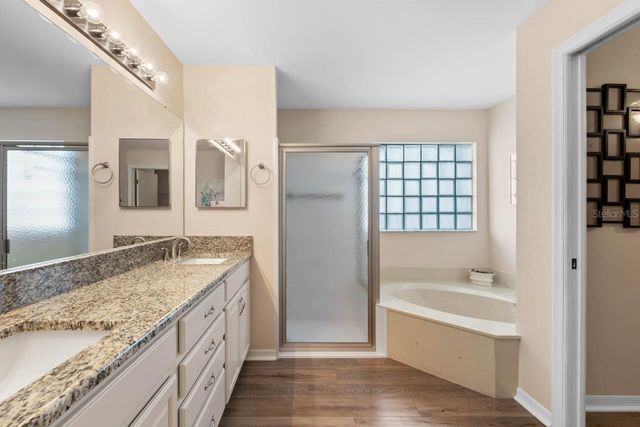 327 CALOOSA WOODS LANE, Sun City Center, FL 33573