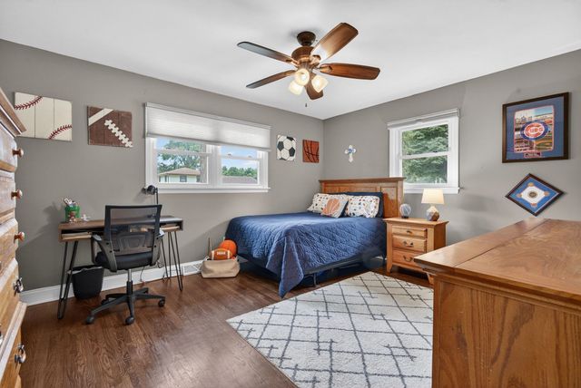 23854 W ESSEX Drive, Channahon, IL 60410