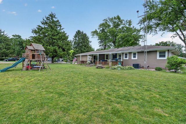 23854 W ESSEX Drive, Channahon, IL 60410
