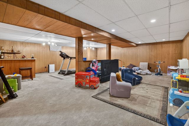 23854 W ESSEX Drive, Channahon, IL 60410