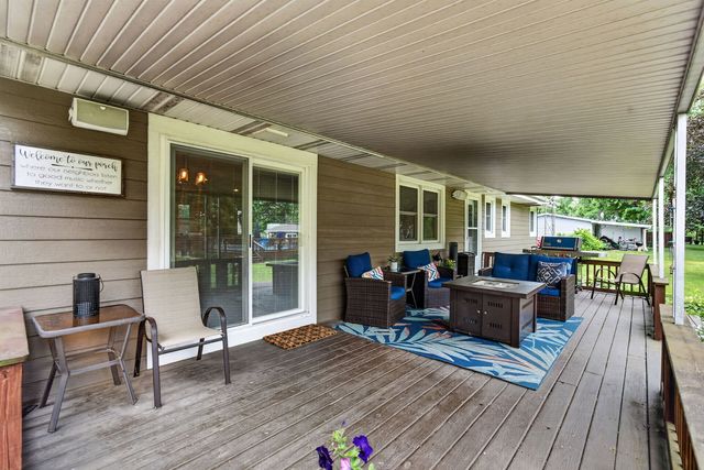 23854 W ESSEX Drive, Channahon, IL 60410