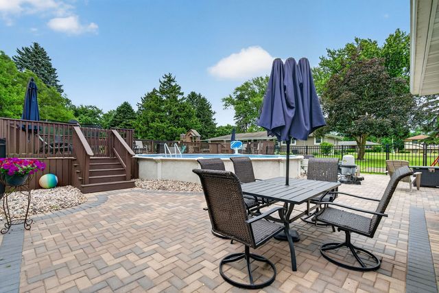 23854 W ESSEX Drive, Channahon, IL 60410
