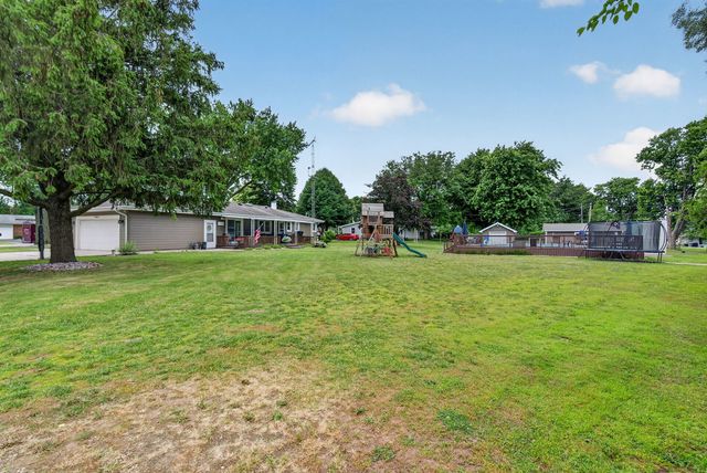 23854 W ESSEX Drive, Channahon, IL 60410