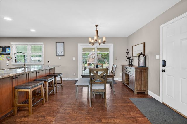 23854 W ESSEX Drive, Channahon, IL 60410