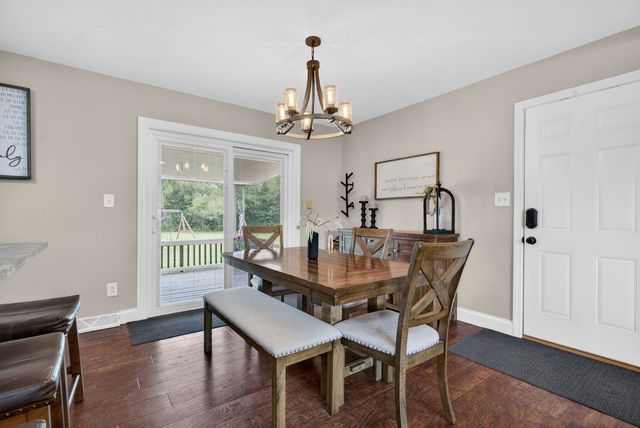 23854 W ESSEX Drive, Channahon, IL 60410