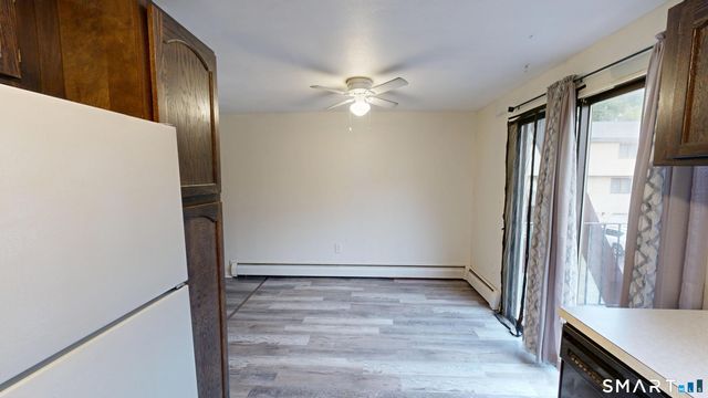839 Blackstone Village 839, Meriden, CT 06450
