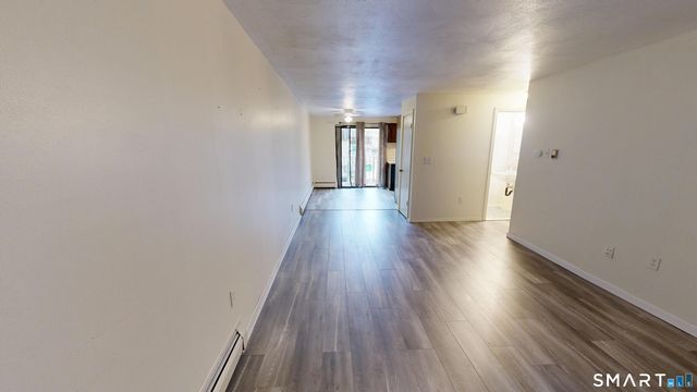 839 Blackstone Village 839, Meriden, CT 06450