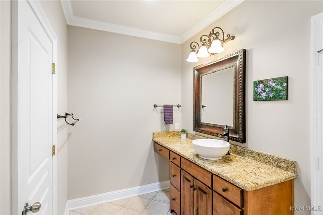 506 WINDING WOOD Drive, Wetumpka, AL 36093