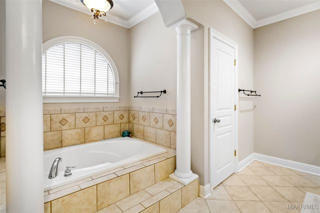 506 WINDING WOOD Drive, Wetumpka, AL 36093