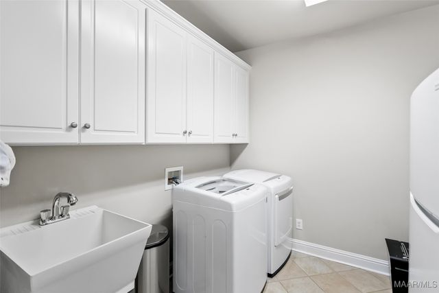 506 WINDING WOOD Drive, Wetumpka, AL 36093