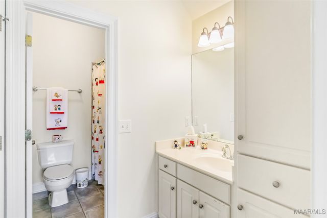 506 WINDING WOOD Drive, Wetumpka, AL 36093