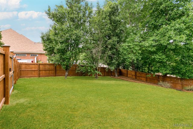 506 WINDING WOOD Drive, Wetumpka, AL 36093