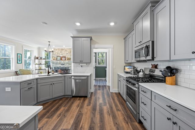 11 Bradley Road, Talking Rock, GA 30175