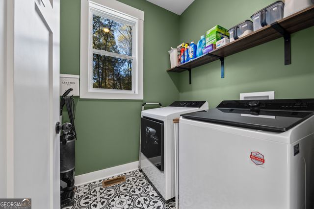 11 Bradley Road, Talking Rock, GA 30175