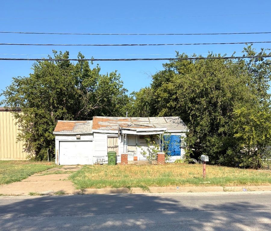 807 SE 6th Avenue, Mineral Wells, TX 76067