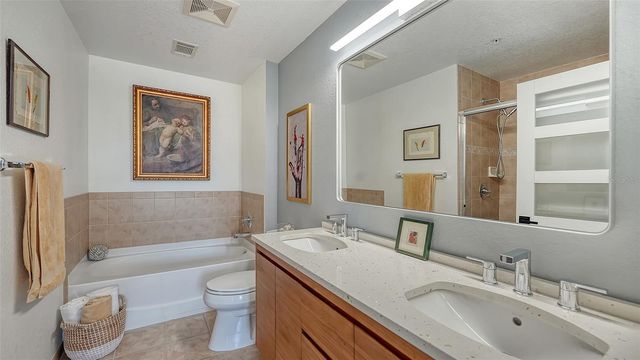 1268 11TH STREET 2403, Sarasota, FL 34236