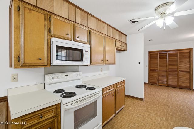 1120 SE 4th Street, Magee, MS 39111