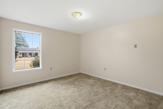 1120 SE 4th Street, Magee, MS 39111