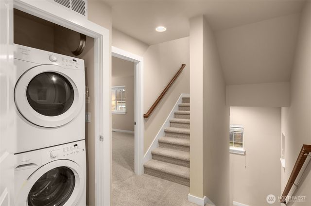 365 NE Denny Way, Issaquah, WA 98029