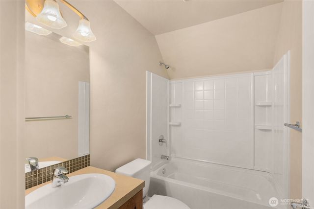 365 NE Denny Way, Issaquah, WA 98029