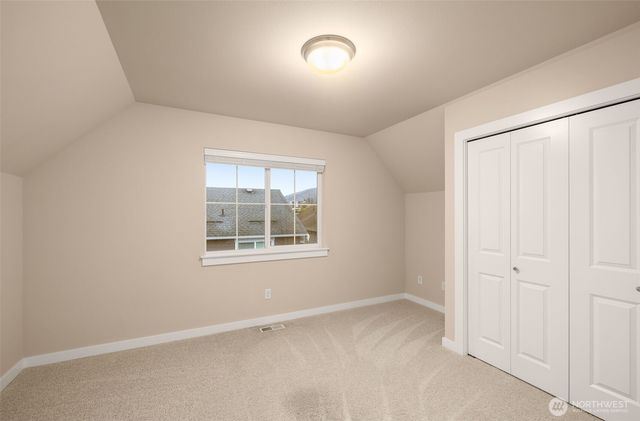 365 NE Denny Way, Issaquah, WA 98029