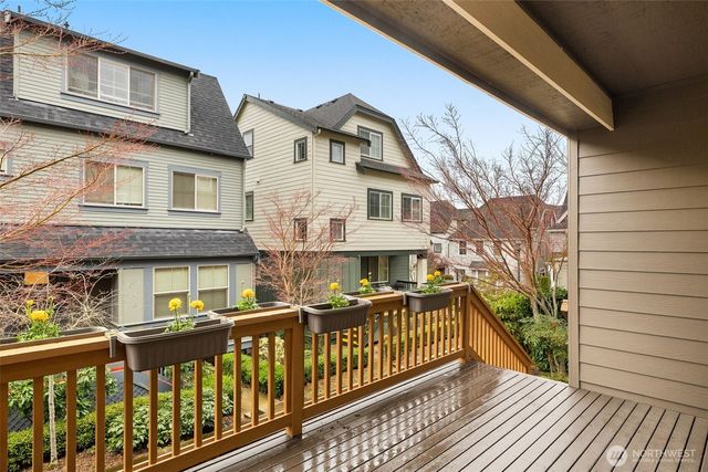 365 NE Denny Way, Issaquah, WA 98029