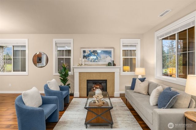 365 NE Denny Way, Issaquah, WA 98029