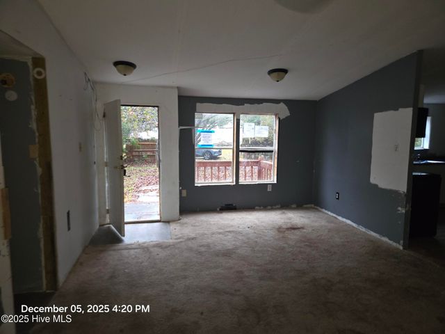 170 Mccausley Road 10, Hubert, NC 28539