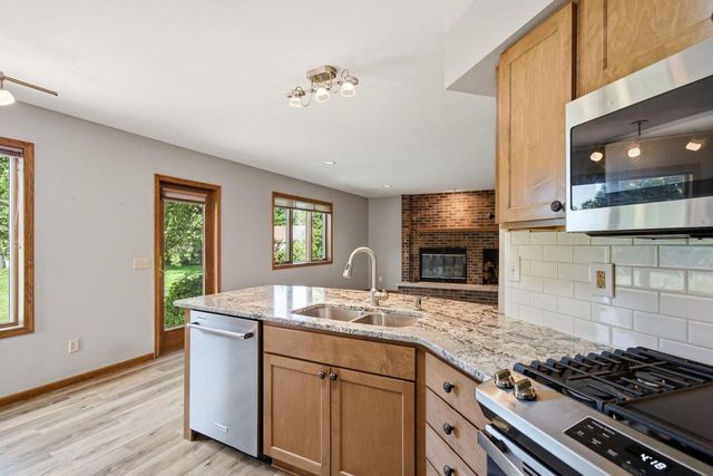 3966 Sunnyvale Drive, Deforest, WI 53532