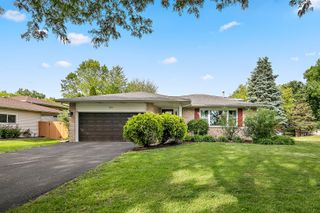 284 Beaver Creek Drive, Bolingbrook, IL 60490