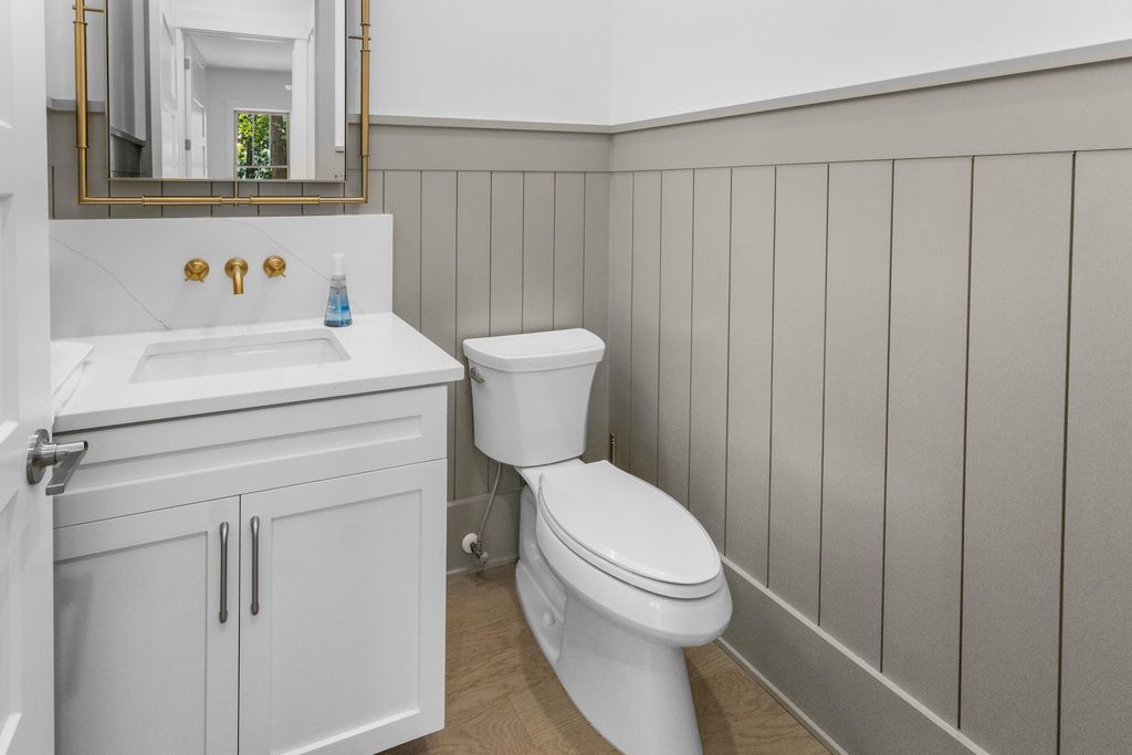 Image 20 of property listing at 1709 Vireo Court, Johns Island, SC 29455