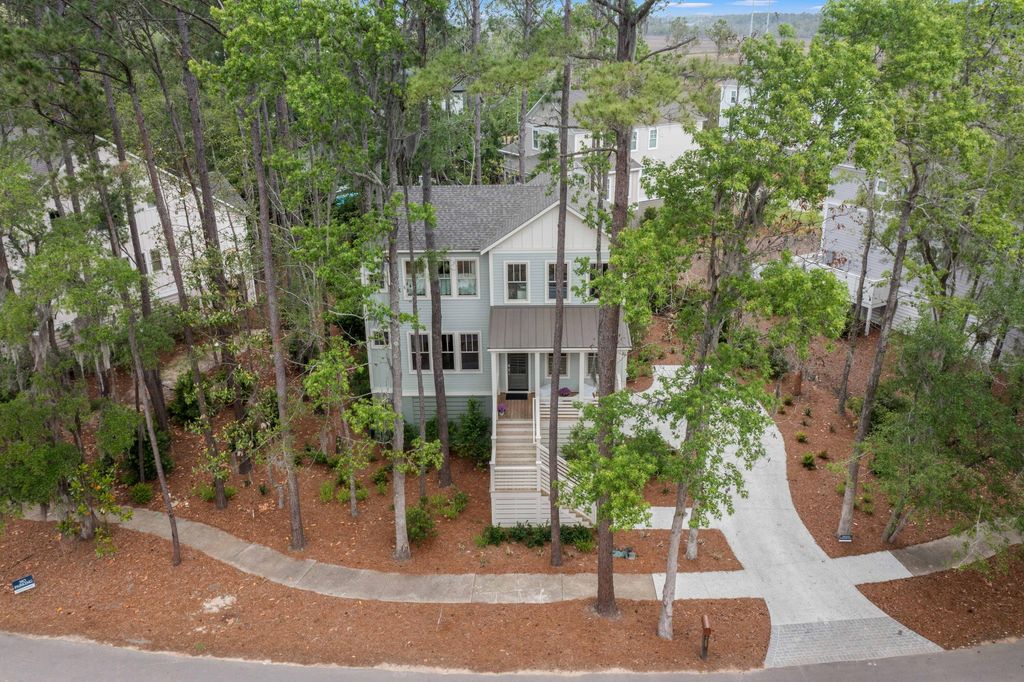 Image 38 of property listing at 1709 Vireo Court, Johns Island, SC 29455