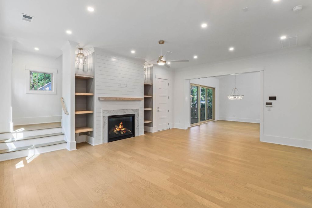 Image 5 of property listing at 1709 Vireo Court, Johns Island, SC 29455
