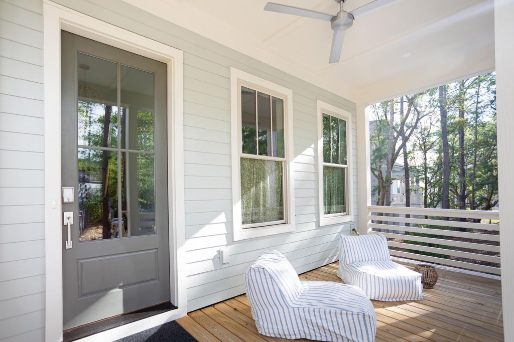 Image 9 of property listing at 1709 Vireo Court, Johns Island, SC 29455