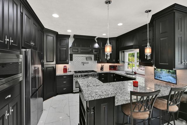 4433 S DEVONSHIRE DR, Bountiful, UT 84010