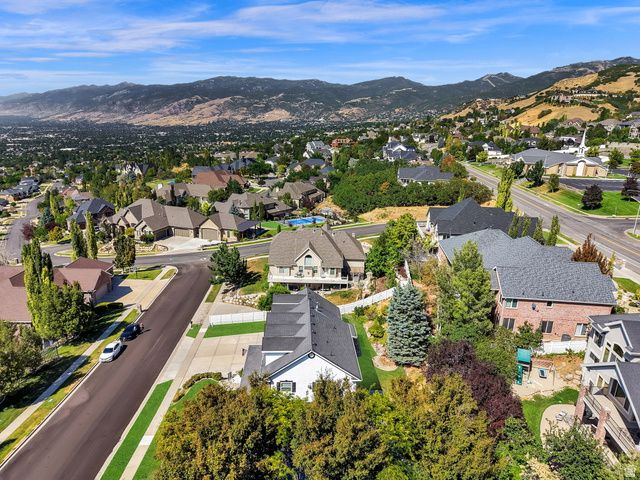 4433 S DEVONSHIRE DR, Bountiful, UT 84010