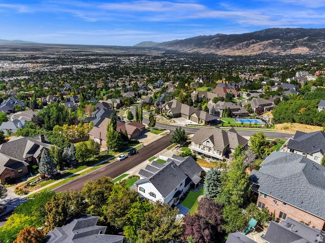4433 S DEVONSHIRE DR, Bountiful, UT 84010