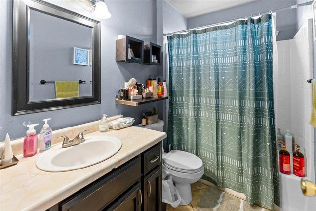 343 Diane Ct, Manteca, CA 95336