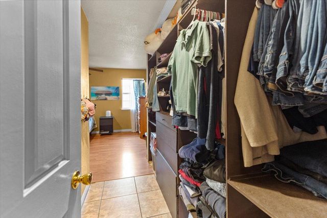 343 Diane Ct, Manteca, CA 95336