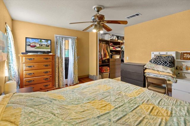 343 Diane Ct, Manteca, CA 95336