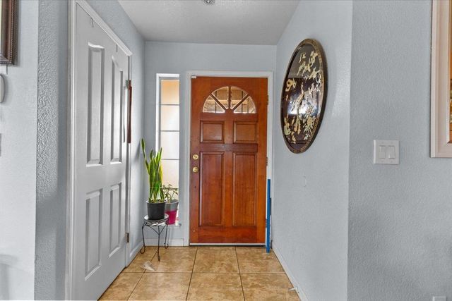 343 Diane Ct, Manteca, CA 95336